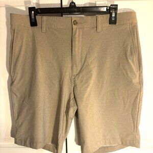 Ben Hogan Mens Golf Shorts Beige Sz 34 Polyester 9" Inseam